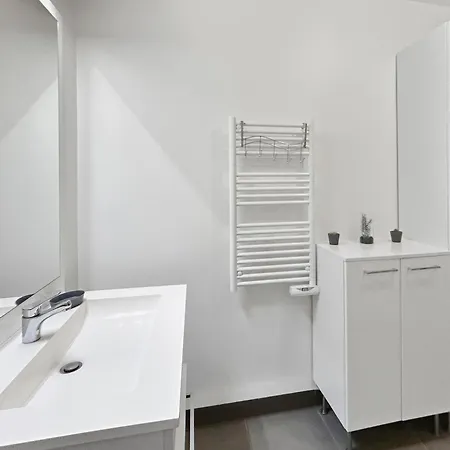 T3 Lumineux, Avec Parking Prive דירה